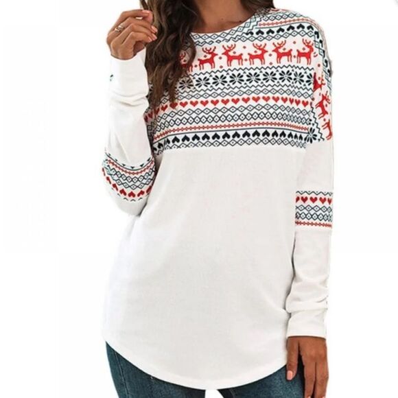 Camisa cute white sweater top with cute red and blue holiday designs. - Picture 1 of 11